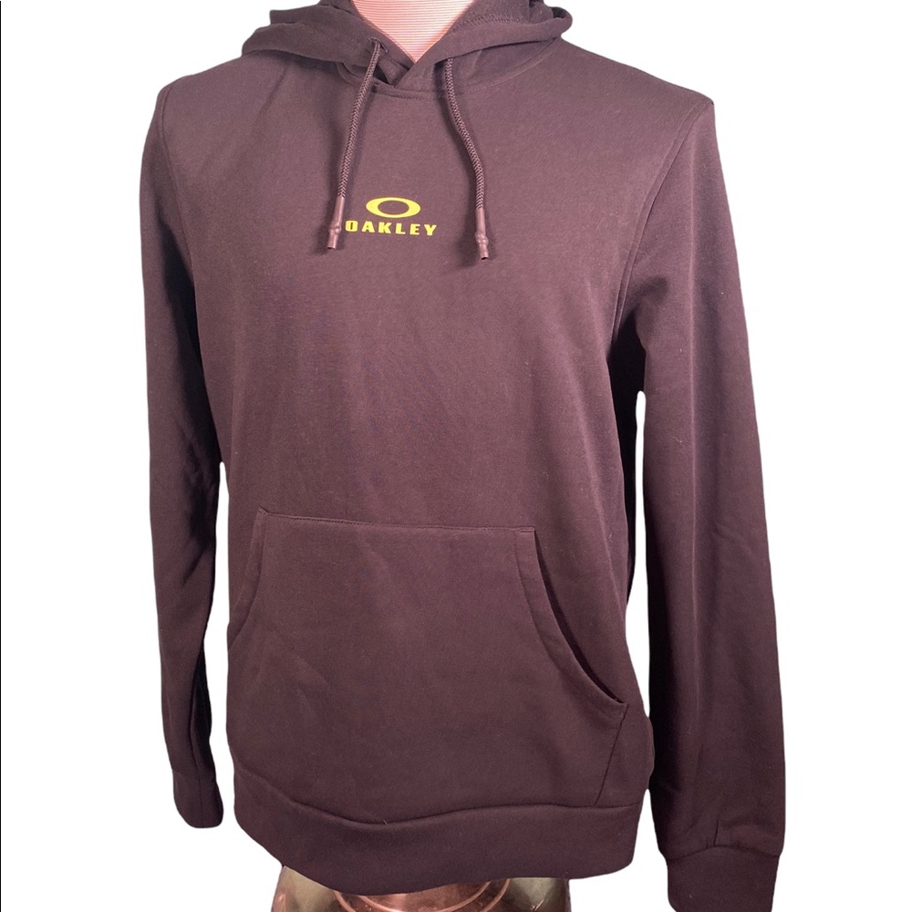 Oakley sweatshirt.  Men’s large.